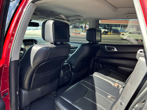 Nissan Pathfinder Exclusive