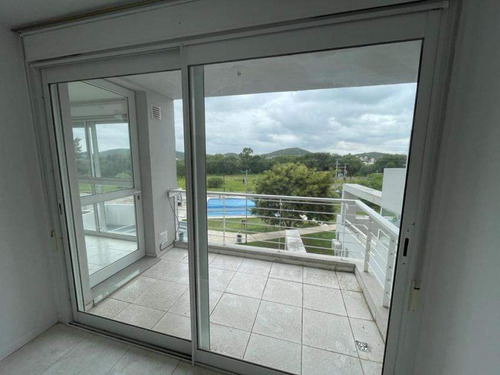 Venta Departamento De Tres Dormitorios Con Balcón En Jardines De La Estanzuela