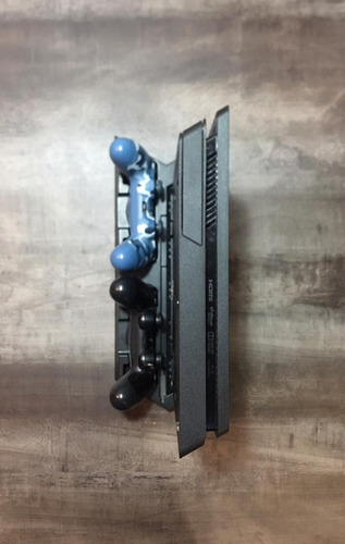 Ps4 Slim 1 Tb Usada + 3 Juegos