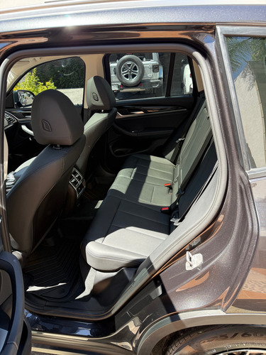 BMW X3 2.0 sDrive20iA At
