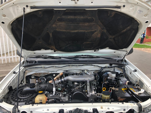 Toyota Hilux 4x4 2500cc Tdi Mt Aa Ab Abs Dh