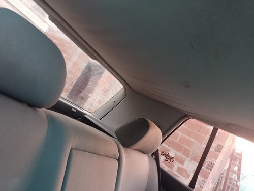 Imagen 5 de 14 de Volkswagen Golf 2000 2.0 Highline Tiptronic
