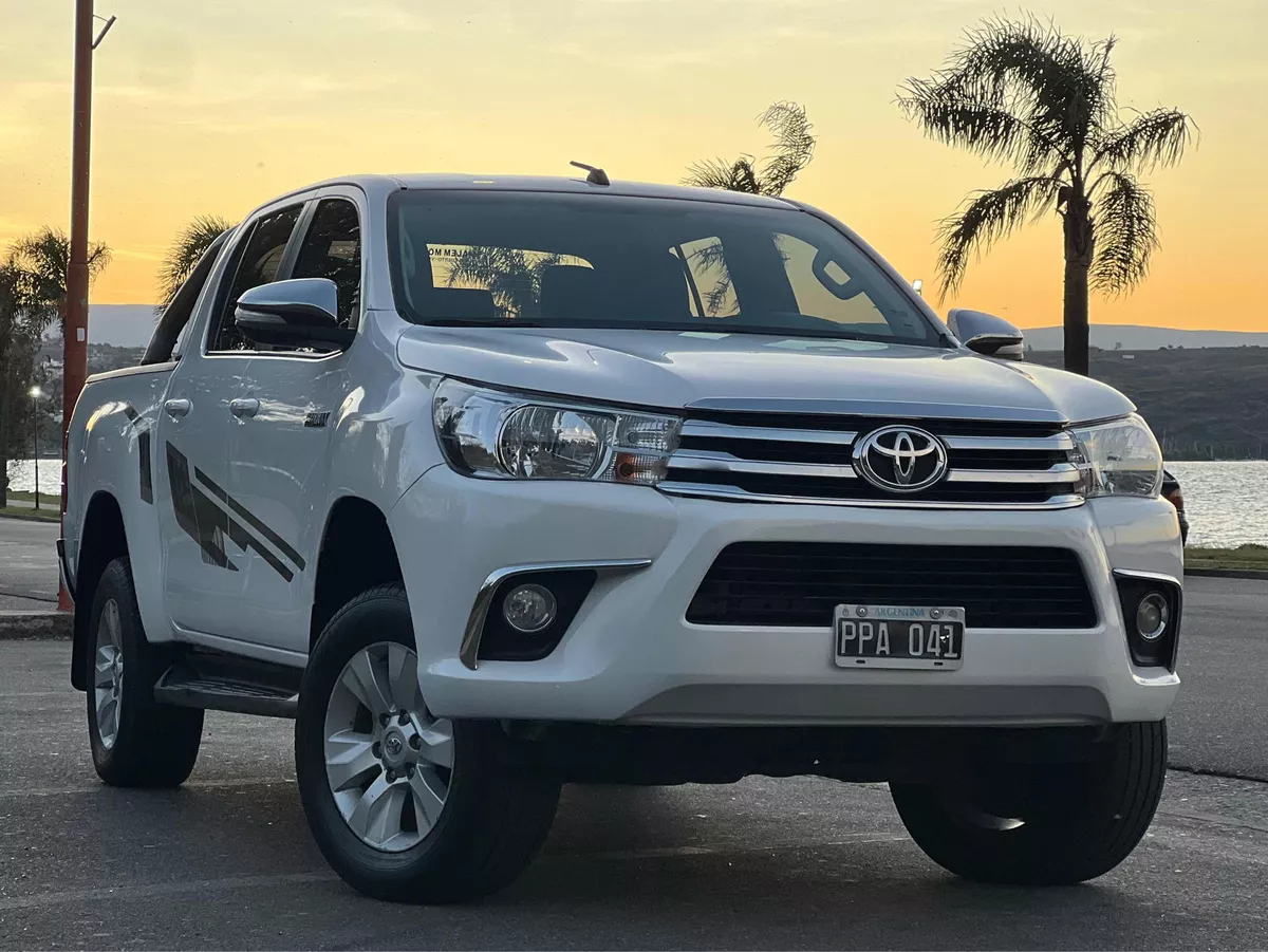 Toyota Hilux 2.8 Cd Srv Pack 177cv 4x2