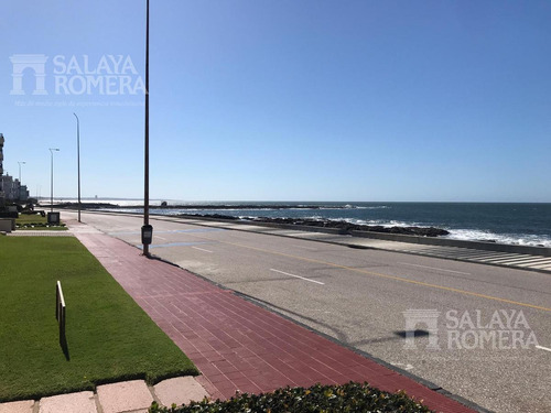 Apto 3 Dormitorios Con Vista A Playa Brava, Punta Del Este