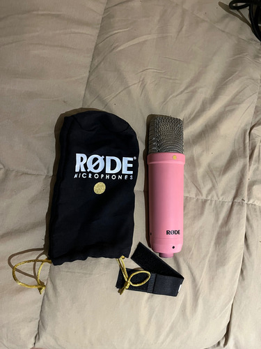 Rode Nt1 Signature Series Rosado Con Accesorios + Atril (Usado)
