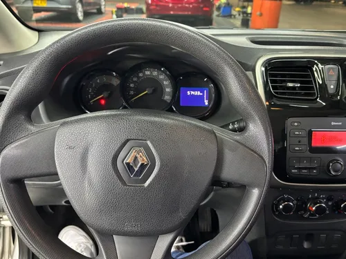 Renault Logan 1.6 Expression / Life +