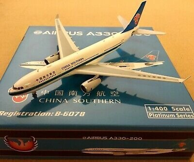 Avion Airbus A330-200 China Southern Airlines Escala 1:400