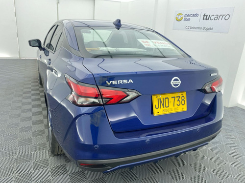 Imagen 8 de 25 de Nissan Versa Exclusive At 1.6
