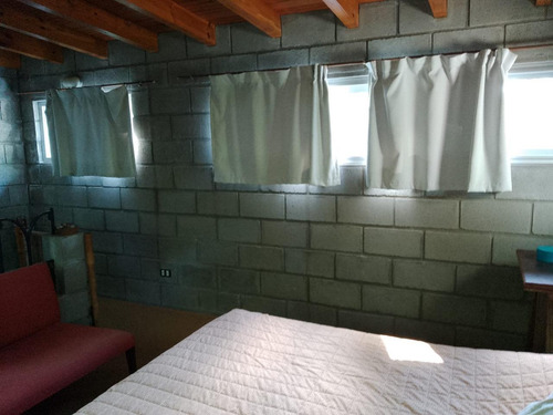Casa En Venta - 2 Dormitorios 2 Baños - Cochera - 3.237mts2 - Exaltación De La Cruz