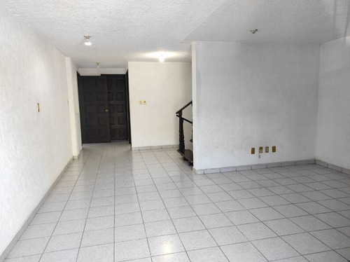 Imagen 2 de 14 de Casa En Venta En Tejeda 4 Rec 3 Est Oportunidad