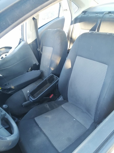 Imagen 9 de 14 de Volkswagen Vento Tdi 2014 Por Partes