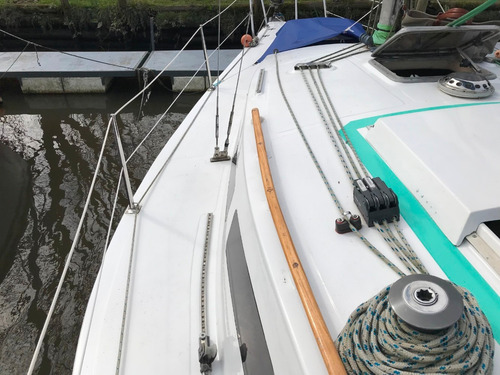 Velero Navaltec 27 Volvo 8hp Dsl