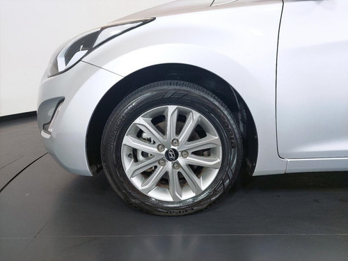 Imagem 7 de 15 de 144219 - Hyundai Elantra 2016 Com Garantia