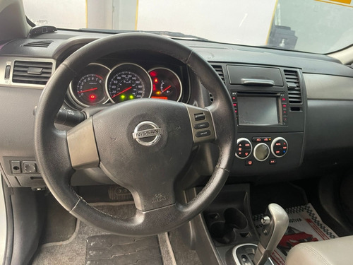 Nissan Tiida 1.8 SL 16V FLEX 4P AUTOMÁTICO