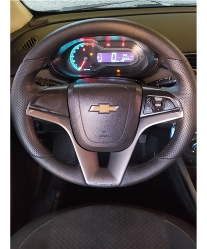 Imagem 5 de 12 de Chevrolet Onix 1.0 Mpfi Lt 8v Flex 4p Manual