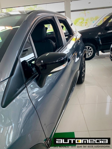 Imagem 4 de 12 de Renault Captur Intense 1.6 Aut