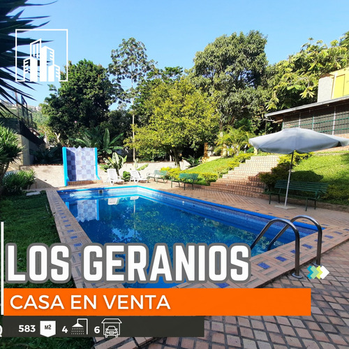 Vendo Casa 700m 4h+s/4b+s/3p Los Geranios