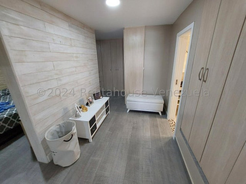 Penthouse ( 2 Niveles/ Amoblado/ Equipado) Venta Buenaventura Suites ( Guarenas) Mls - 24-14332