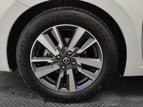 Imagen 10 de 15 de Nissan Versa 2020