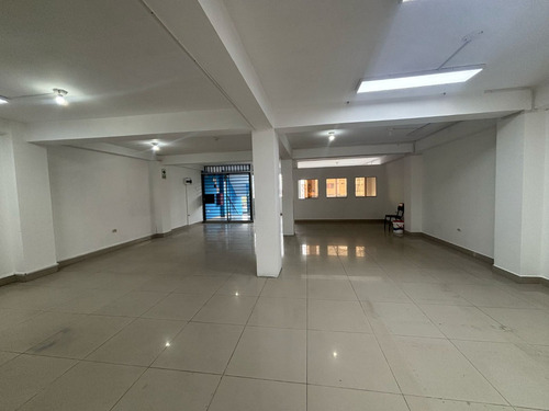 Local Comercial En Angamos 150 M2 Amplio