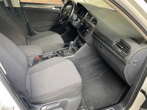 Imagen 10 de 15 de Volkswagen Tiguan Allspace 2018 2.0 Tsi Comfortline Dsg