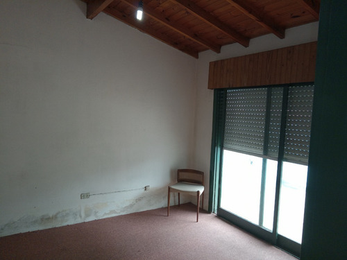 Morón Centro-dueño-casa Y Local Comercial - Para Reciclar