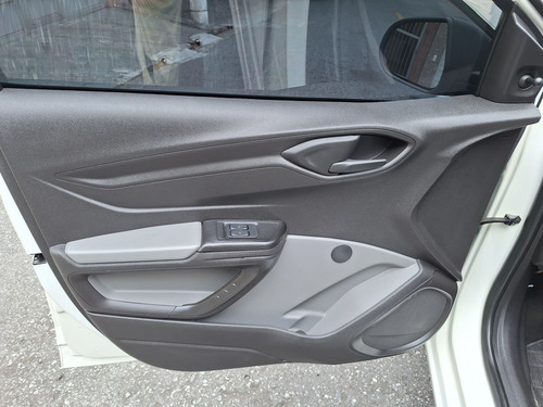 Chevrolet Onix 1.0 MPFI LS 8V FLEX 4P MANUAL