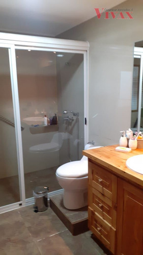 Casa Y Cabaña De Visitas, En Venta Amobladas, 6 D. En Pucón