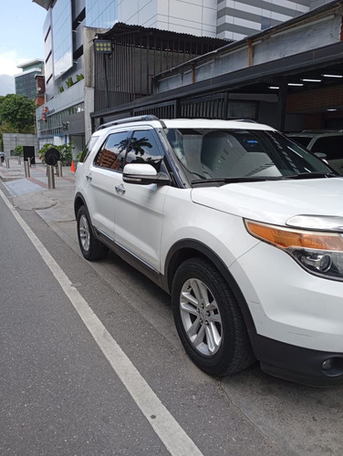 Ford Explorer Año 2014, Color Blanco, 4x4 Automática, 170km,