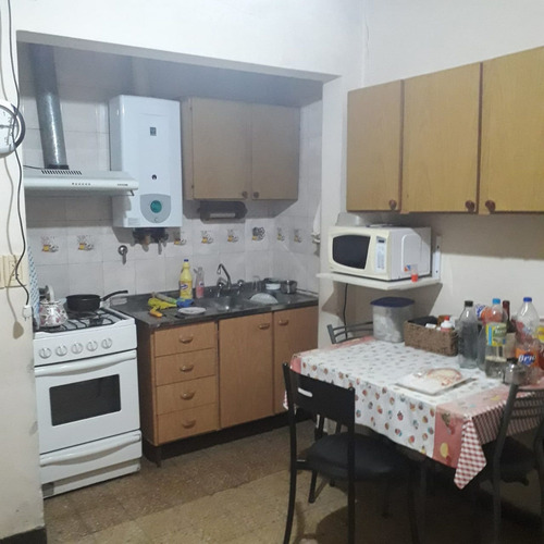Venta De Casa De 2 Dormitorios Con Local