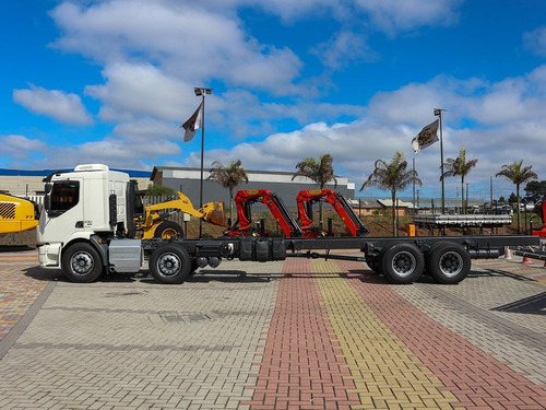 Imagem 1 de 15 de Volvo Vm 330 I-shift 8x2 2017 No Chassi=ford,volks,mb,vw