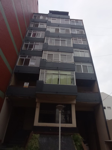 Id:2315// Edif. Riviera Ill, 5to Piso, 2 1/2 Amb. Con Cochera