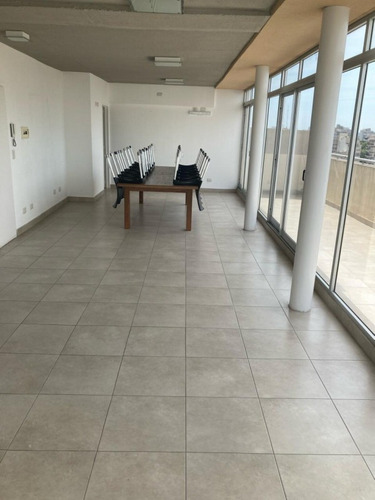 Totalmente Equipo,frente, Toilete,dormitorio En Suite Balcon