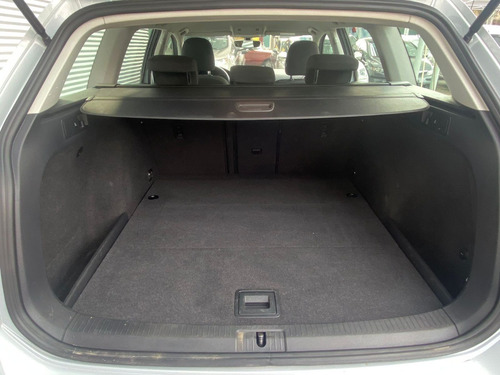 Imagen 9 de 19 de Volkswagen Golf Variant 1.4 Confortline Dsg