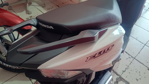 Honda Elite 2025 Com Apenas 76 Kms