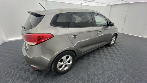 Imagen 9 de 25 de Kia Carens Suv Ex 2.0