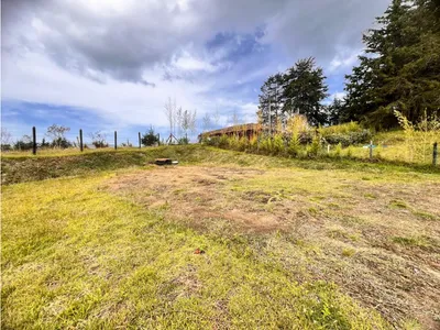 Lote y casalote en venta
