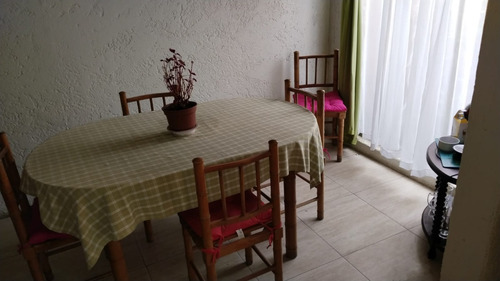 Comoda Casa Frente A Placita En Av San Juan