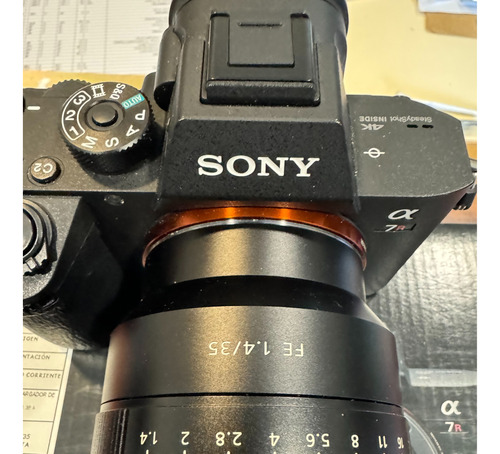  Sony Alpha 7r Iii Ilce-7rm3 Sin Espejo Color  Negro