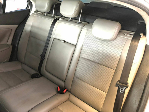 Imagem 8 de 13 de Renault Fluence 2.0 Privilége 16v Flex 4p Automático