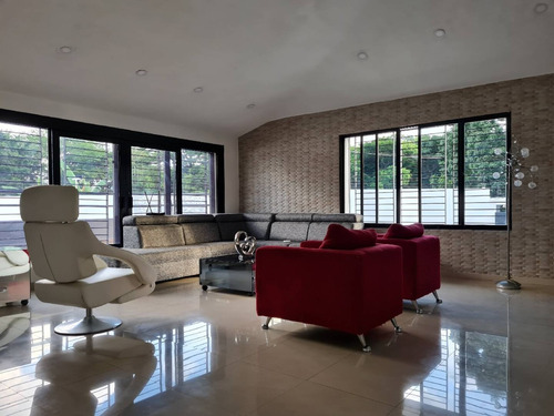 Imagen 5 de 13 de Casa En Venta En El Parral 04244935350