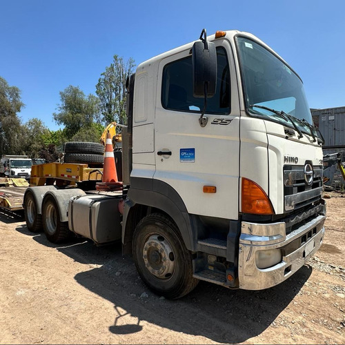 Tractoamion Hino 700 Ss1eksa