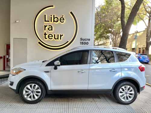 Imagen 2 de 14 de Ford Kuga