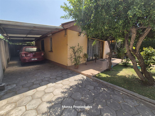 Casa En Venta De 3 Dorm. 1 Baño Con Amplio Patio En Macul