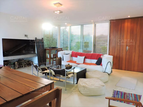 Casa En Punta Piedras, Manantiales Con Piscina Y Vista Al Mar