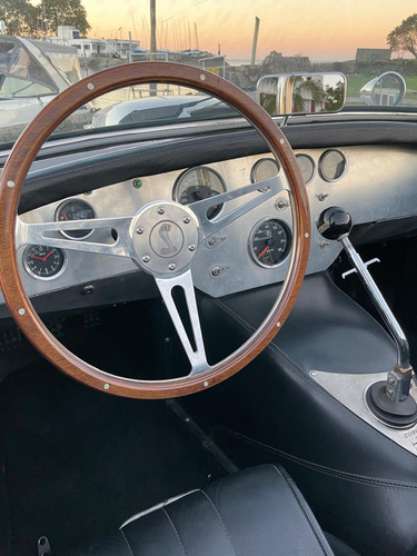 Ford Cobra Biscayne Roadster