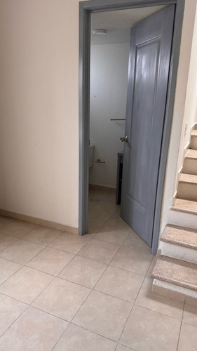 Excelente Casa En Venta En Fracc Las Misiones Frente A Parque Industrial Toluca 2000, Toluca, Méx