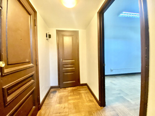 Looff Prop Arrienda Of. 2 Do Piso Ahumada/huérfanos $220.000