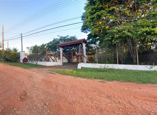Imagem 1 de 30 de Essa É A Chácara Perfeita Para Quem Está Em Busca De Segurança E Principalmente Conforto, Confira: - 1684