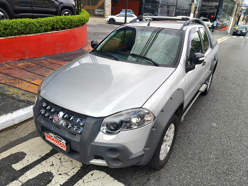 Fiat Strada 1.8 16v Adventure Cab. Dupla Flex 2p